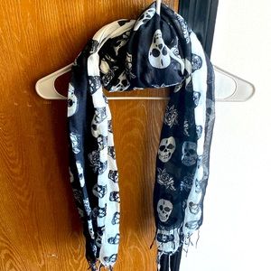 Skull print scarf